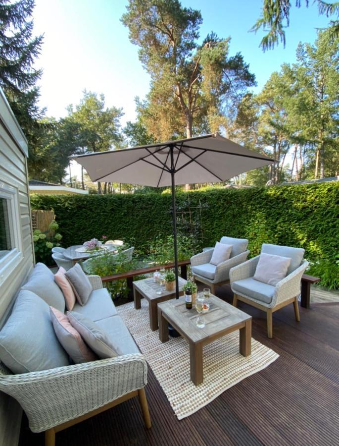 Luxe Chalet Met Prachtig Terras Op De Veluwe , Veel Privacy Hoenderloo Ngoại thất bức ảnh